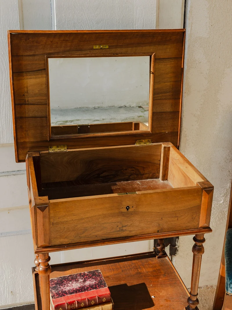 Francine, la table d'appoint vintage en bois N°838