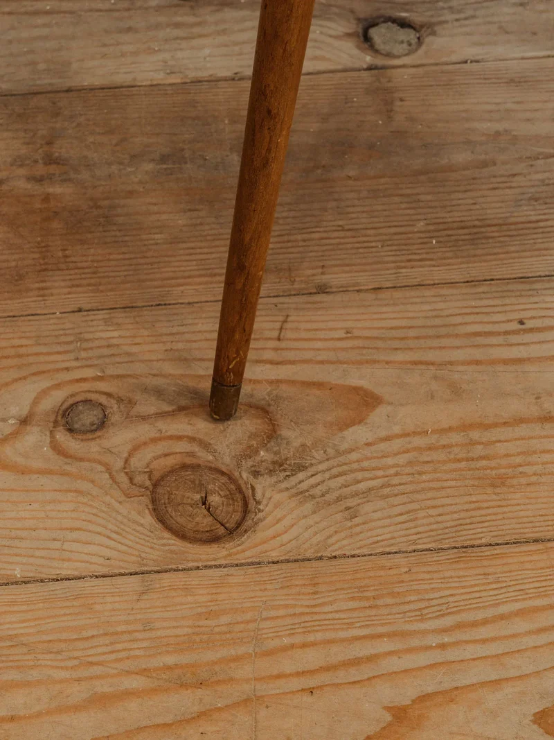 Hanna, la table d'appoint en bois et verre N°1283