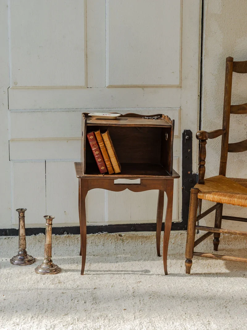 Odile, la table de chevet en bois N°1282