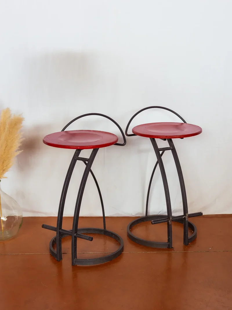 Gaston, la paire de tabourets de bar bois et métal N°154