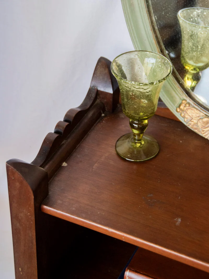 Francine, la table d'appoint en bois N°781