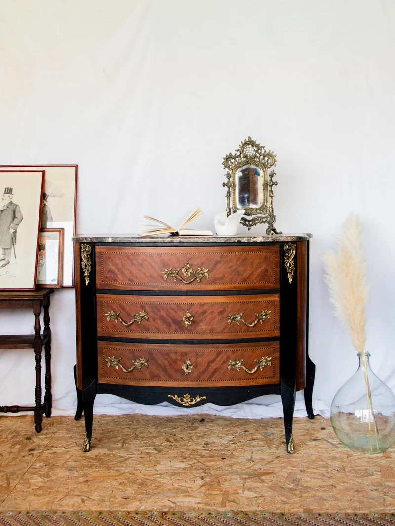 Garance, la commode en bois et bronze N°532