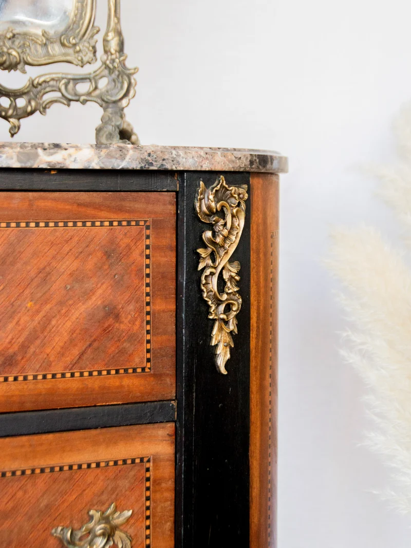 Garance, la commode en bois et bronze N°532