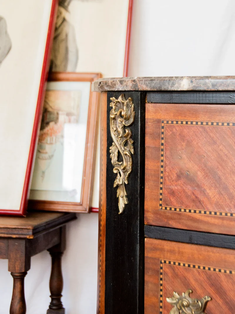 Garance, la commode en bois et bronze N°532