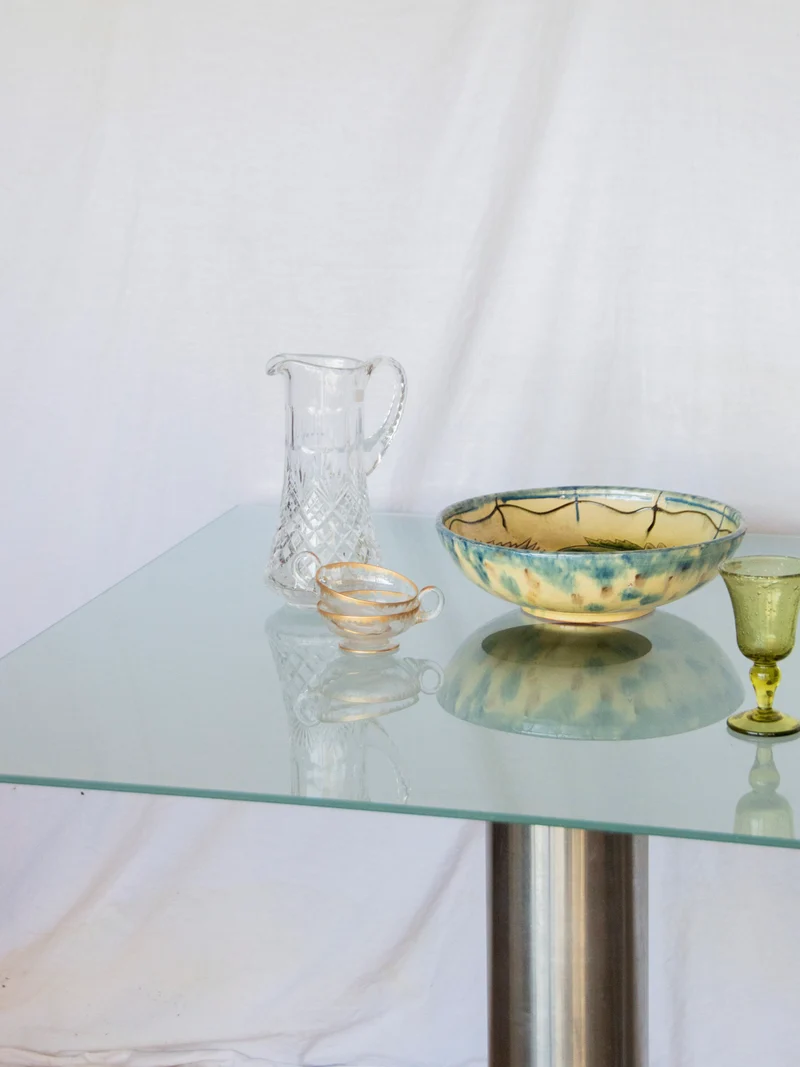 Karla, la table à manger en verre et acier N°1128