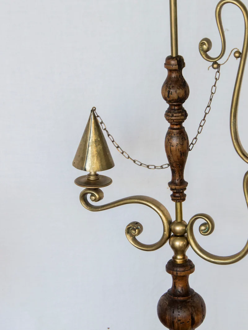Julien, le lampadaire en laiton N°353