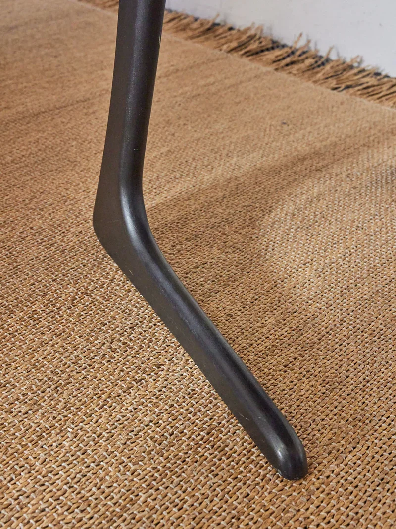 Alma, la paire de chaises Baumann N°1384