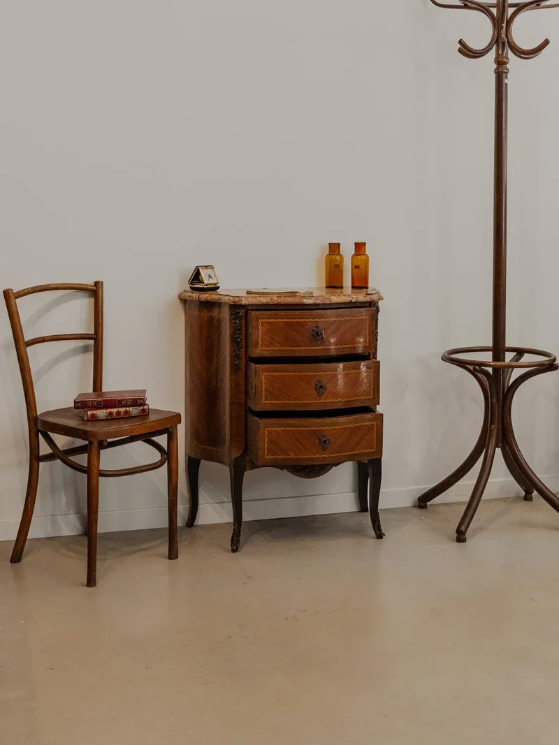 Francine, la table d'appoint en bois et marbre N°863