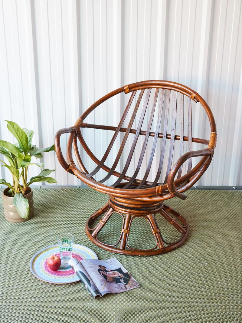 Ernest, le fauteuil en rotin N°874