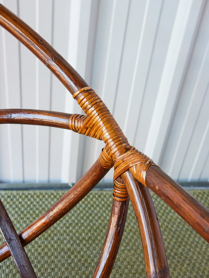 Ernest, le fauteuil en rotin N°874