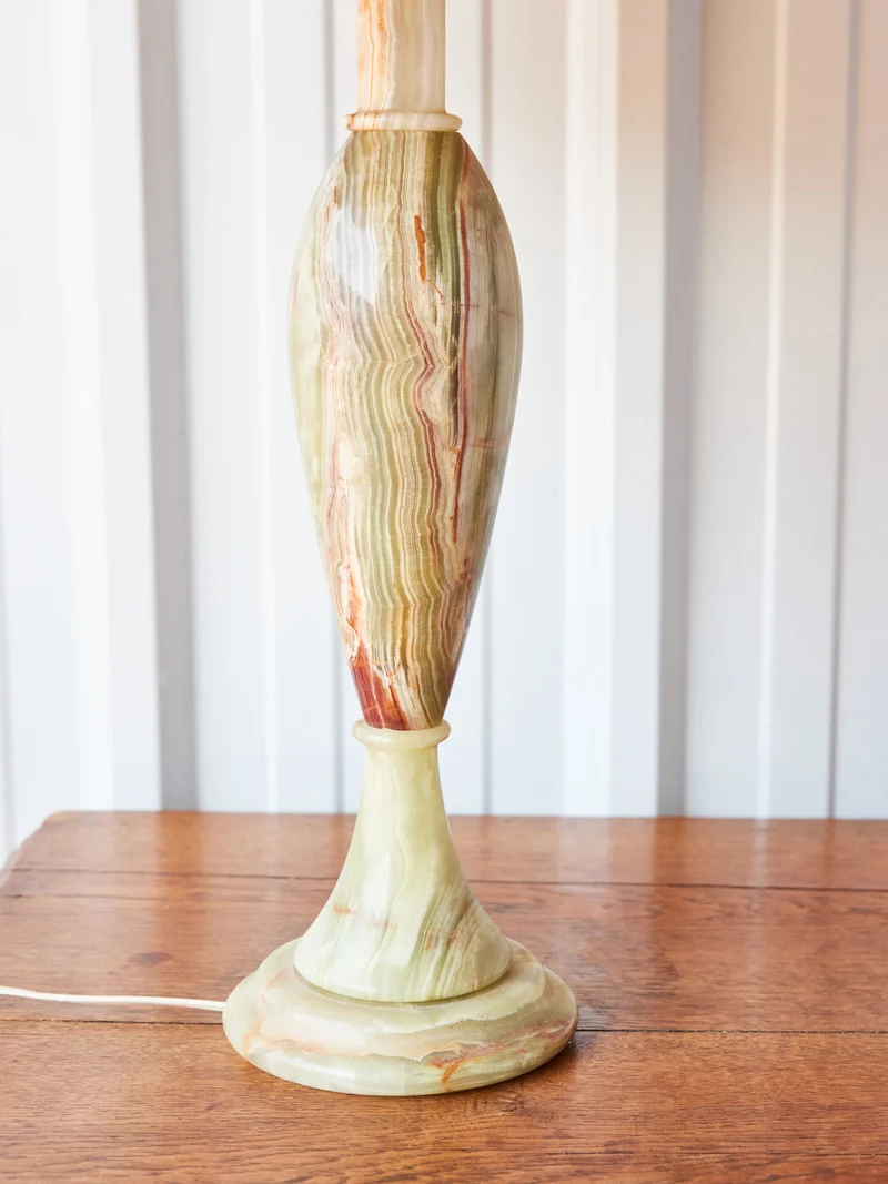 Suzanne, la lampe à poser en onyx N°545