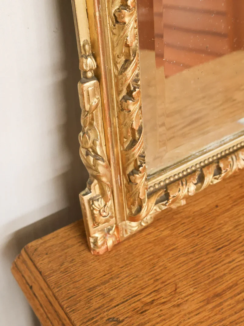 Georges, le miroir baroque en bois sculpté N°1115