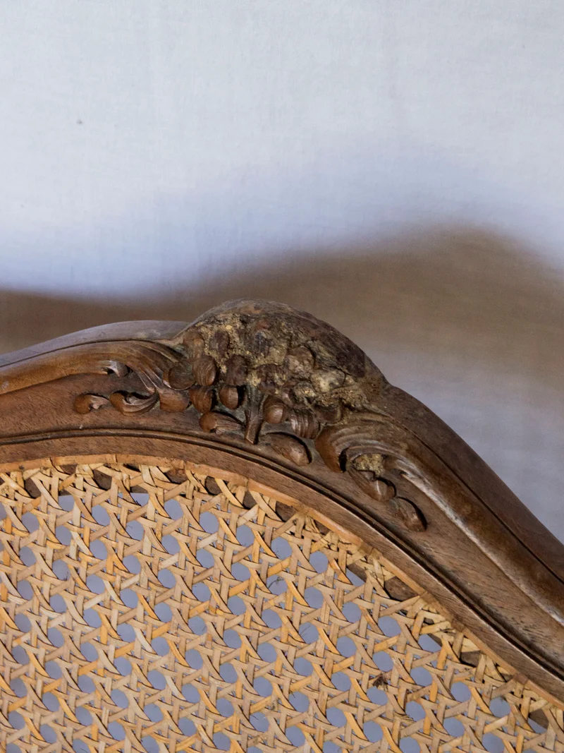 Claude, la chaise en bois et cannage N°1101