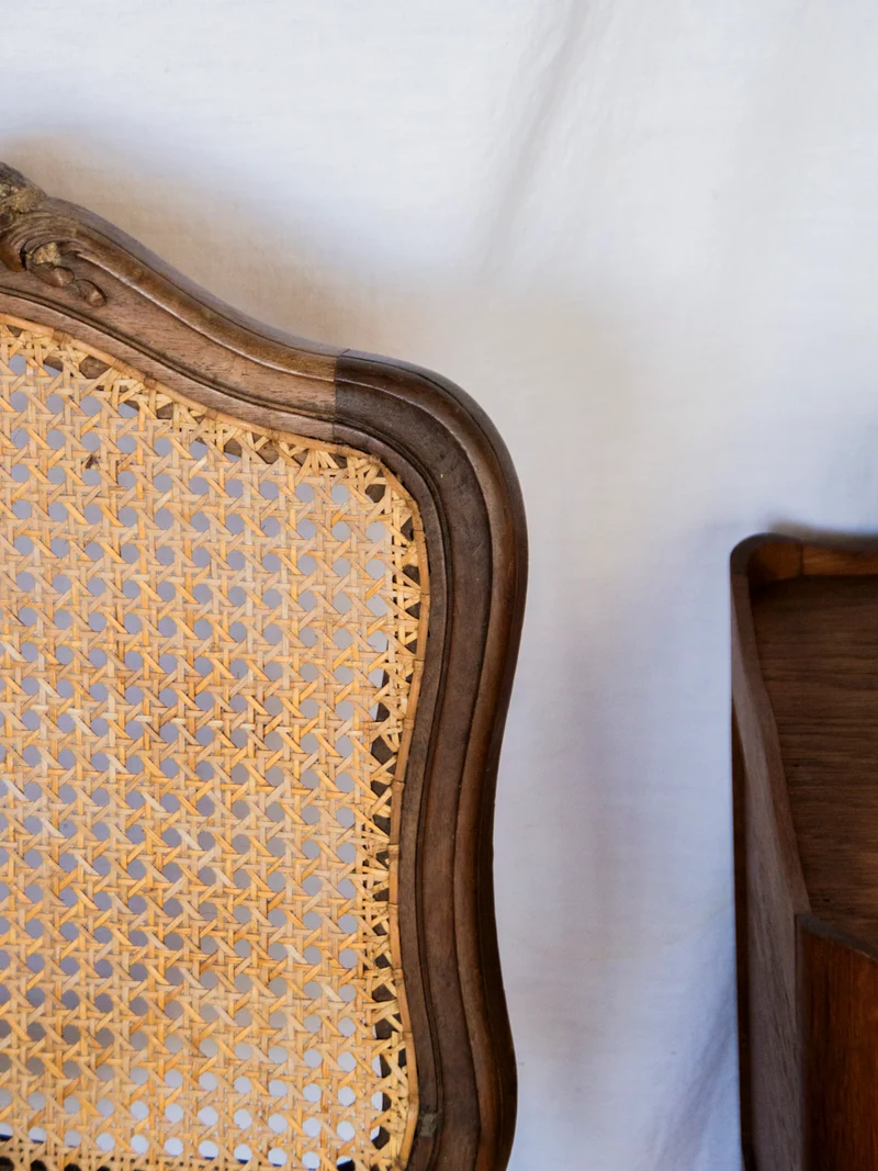 Claude, la chaise en bois et cannage N°1101