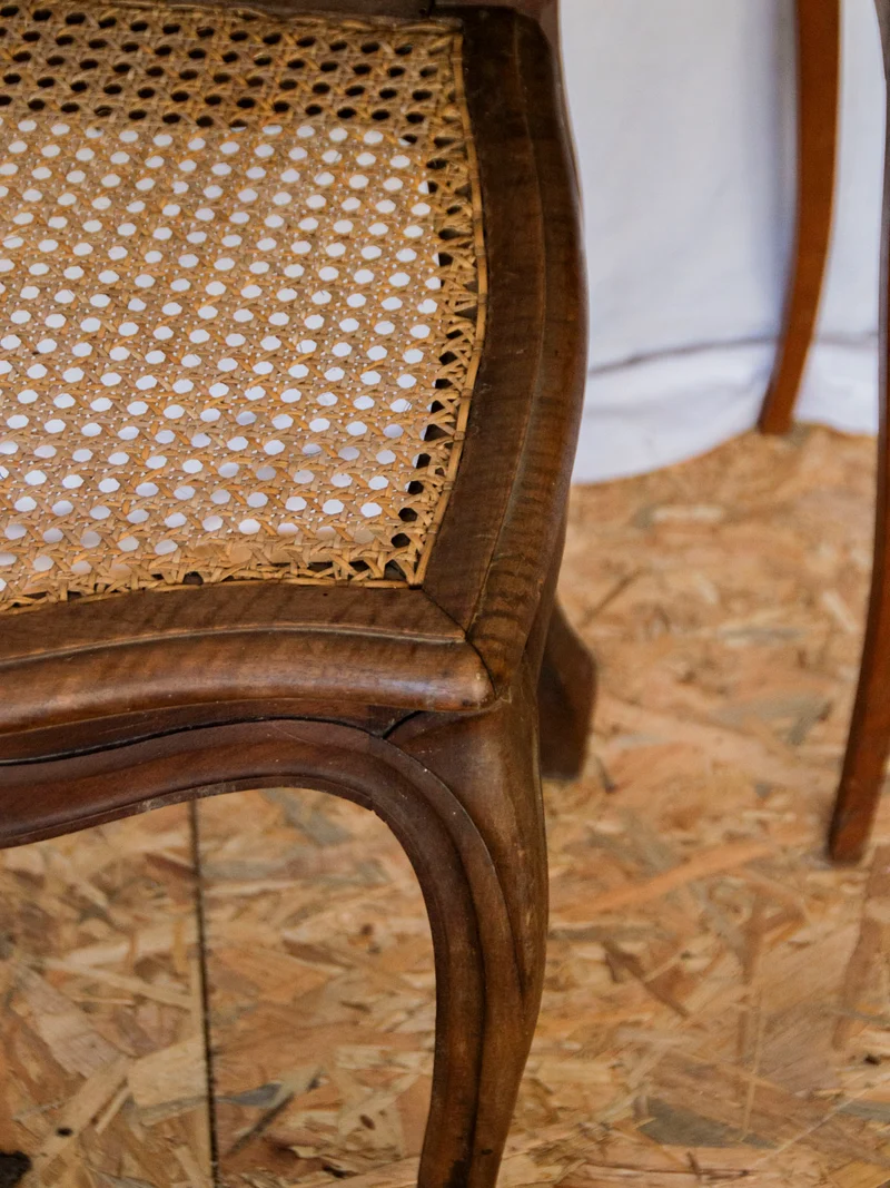 Claude, la chaise en bois et cannage N°1101