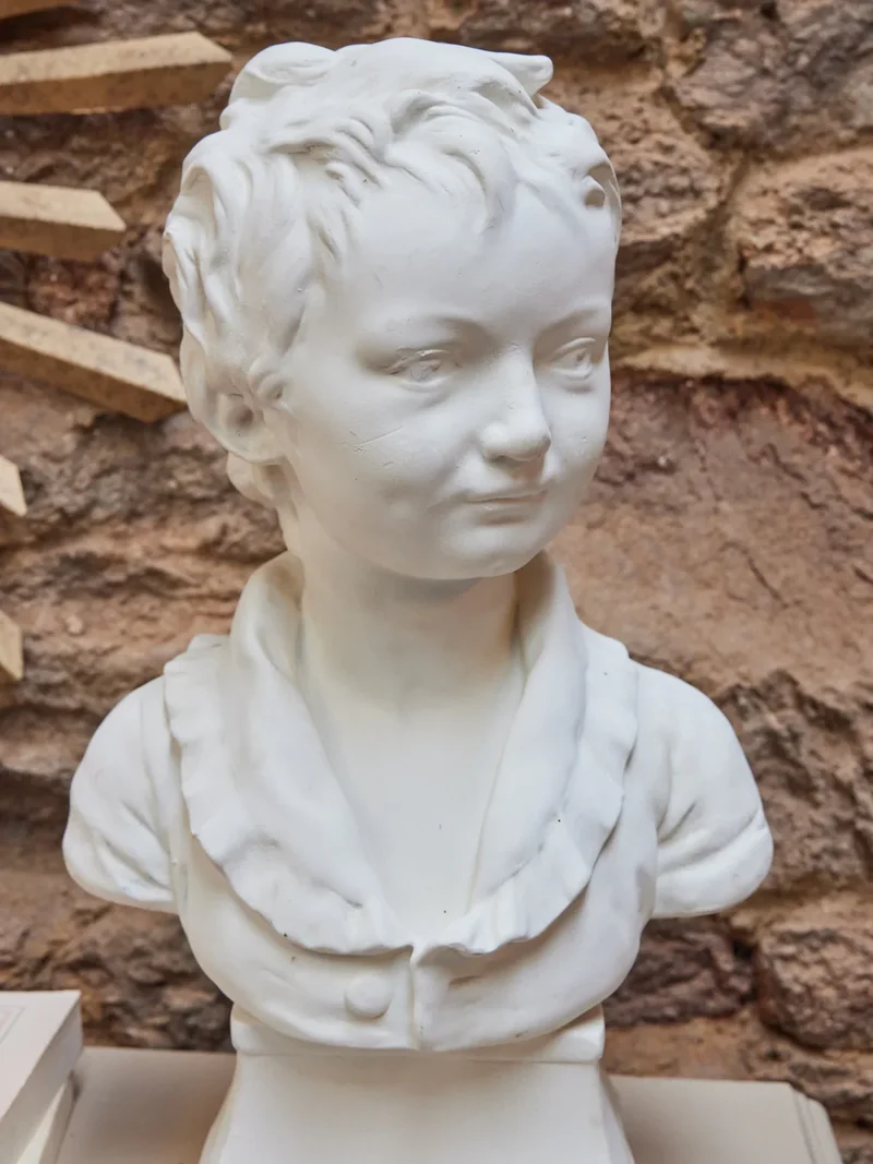Alix, le grand buste masculin en plâtre N°634