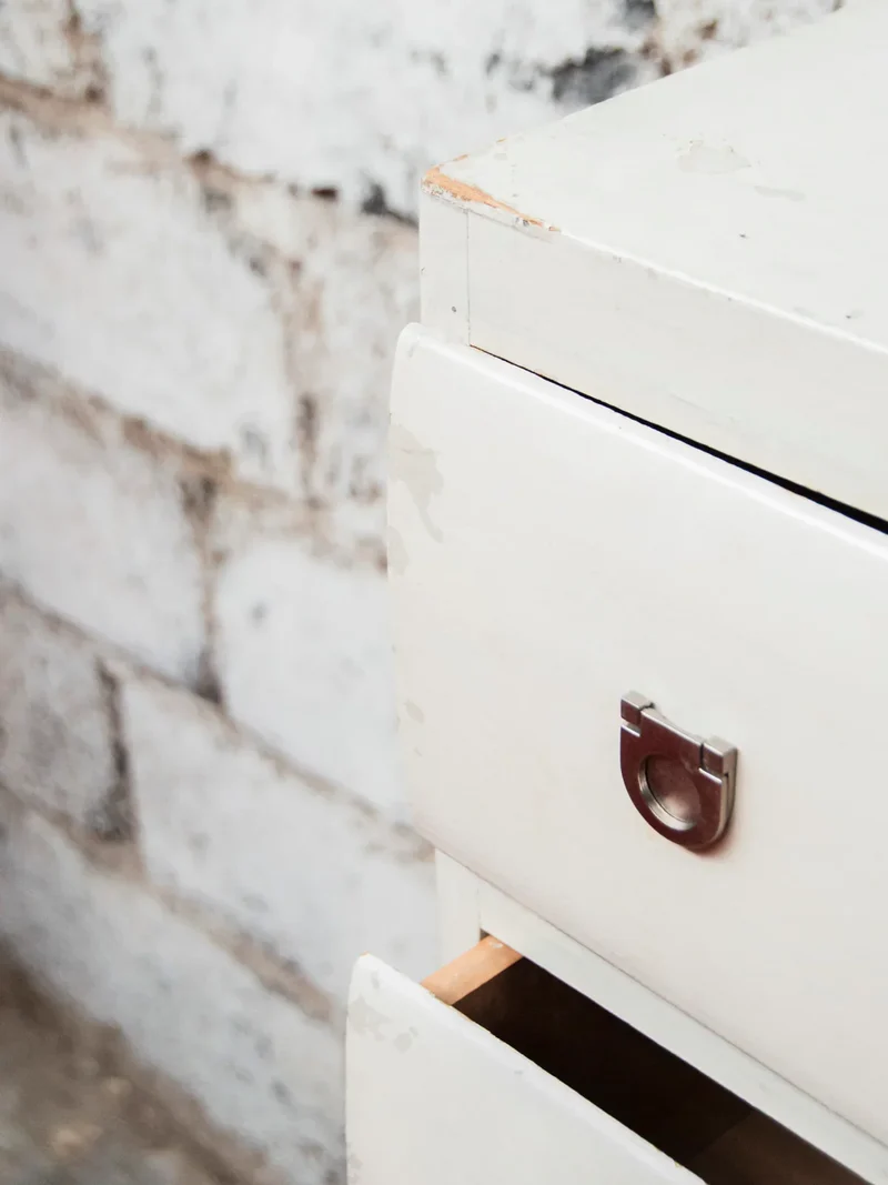 Garance, la grande commode blanche N°535
