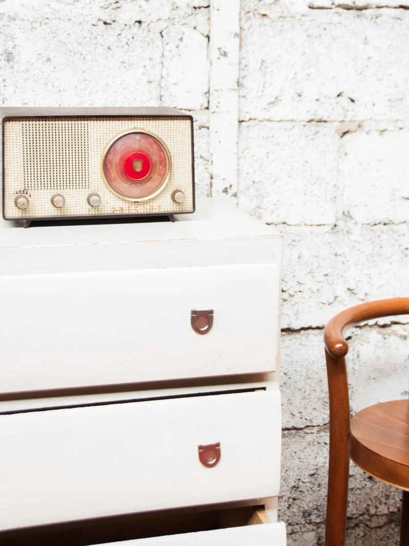 Garance, la grande commode blanche N°535