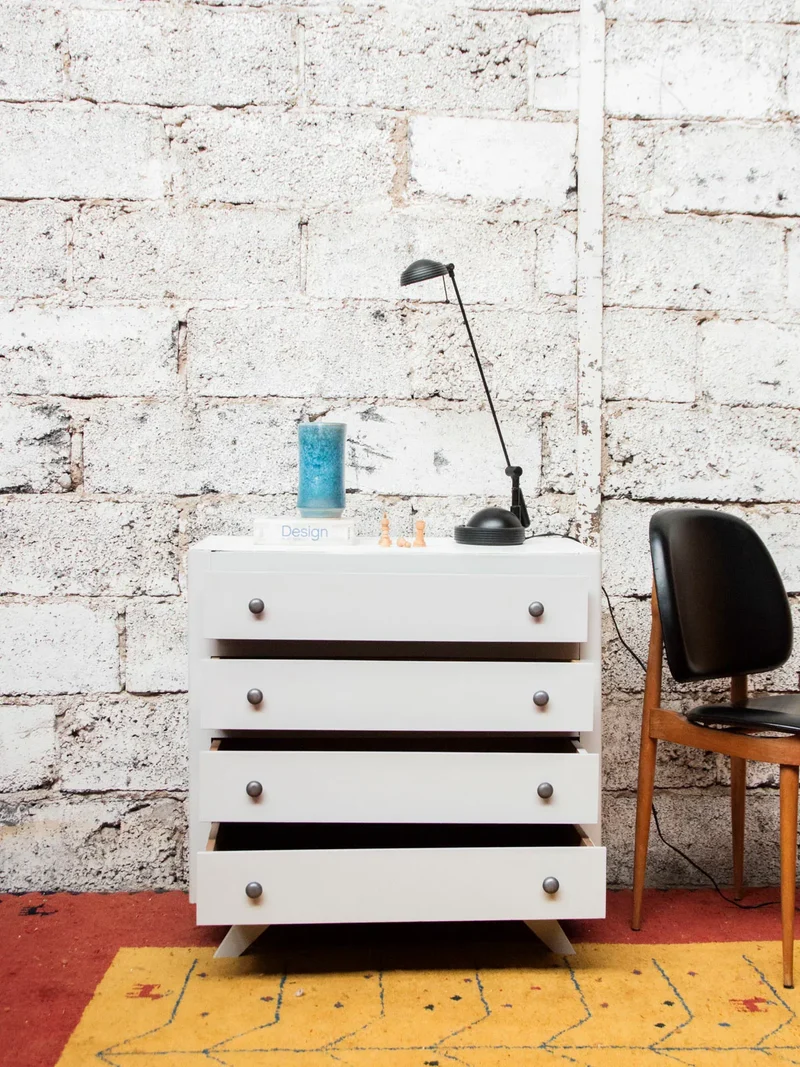 Olga, la commode en bois blanche N°416