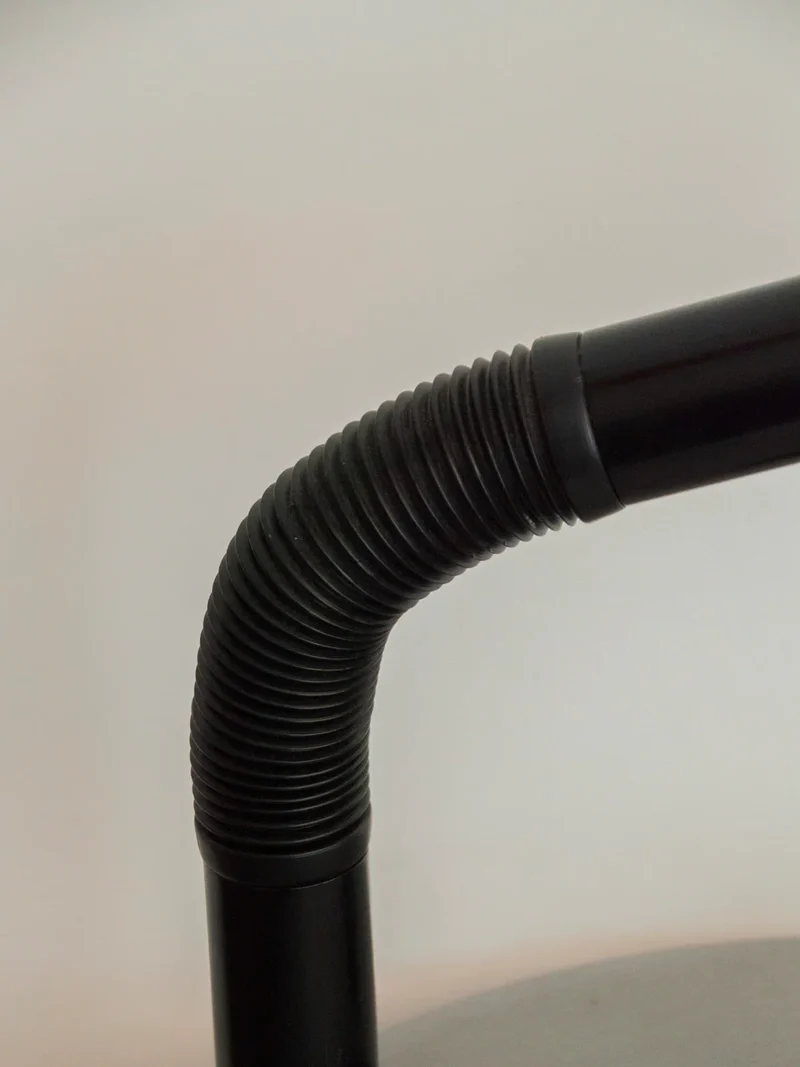 Julia, la lampe à bras noir Targetti N°857