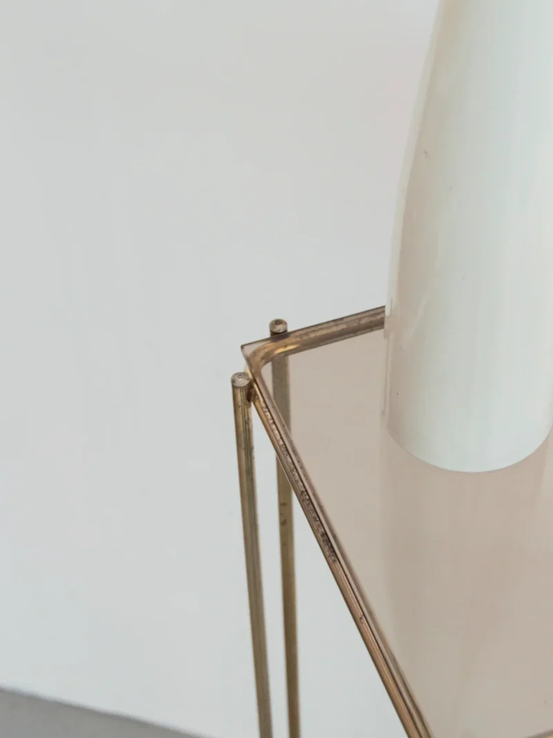 Hanna, la table d'appoint en verre et métal N°1260