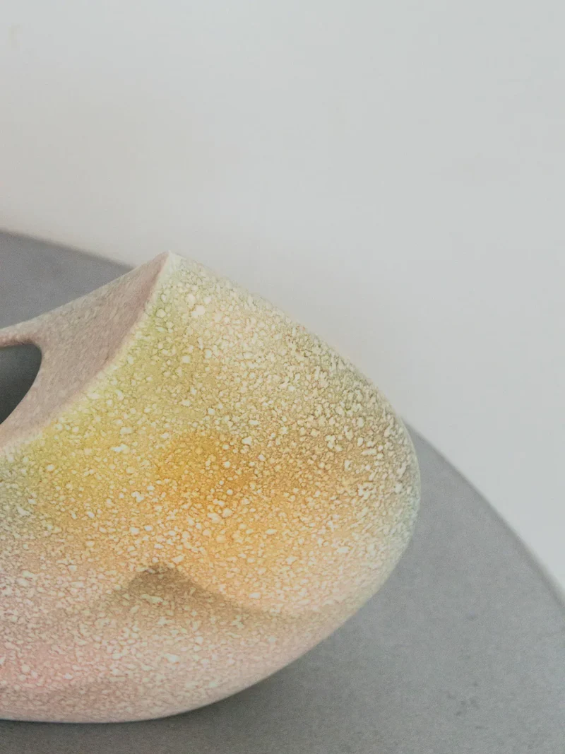 Edmond, le vase en porcelaine coloré N°154