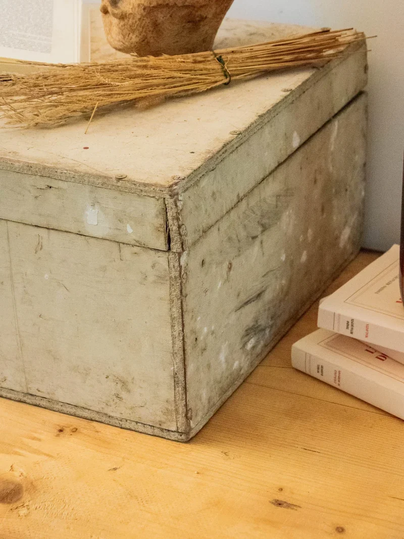 Ambroise, la boite blanche en bois N°867