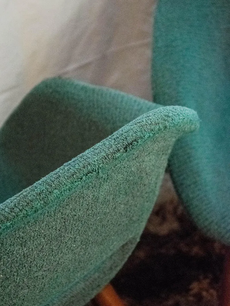 Jakob, la paire de fauteuils en tissu N°837