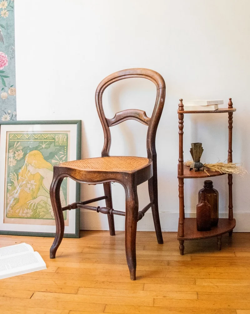 Claude, la chaise en cannage N°1056