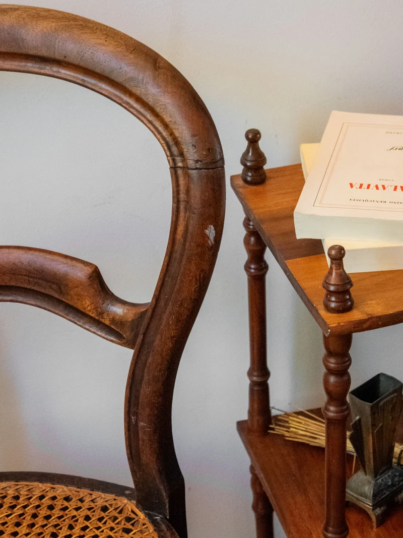 Claude, la chaise en cannage N°1056