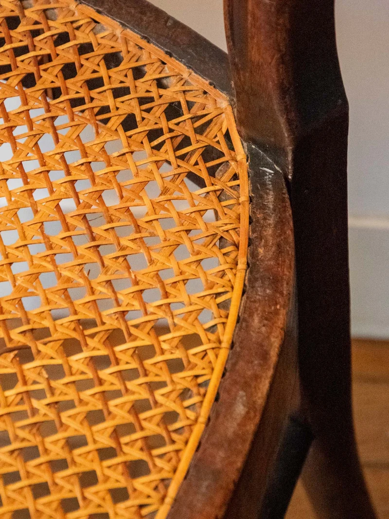 Claude, la chaise en cannage N°1056