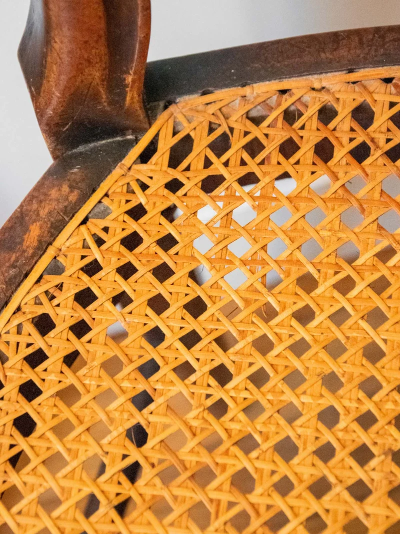 Claude, la chaise en cannage N°1056