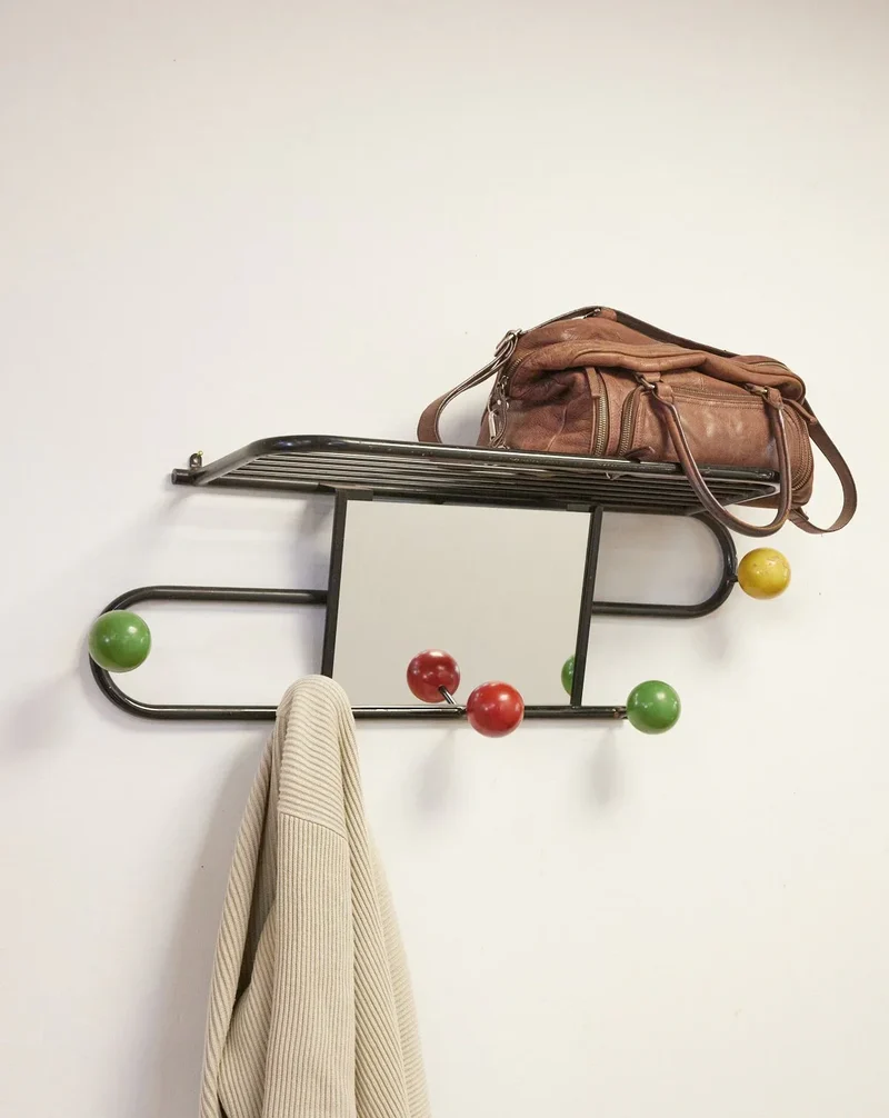 Charlie, le porte-manteau coloré N°201