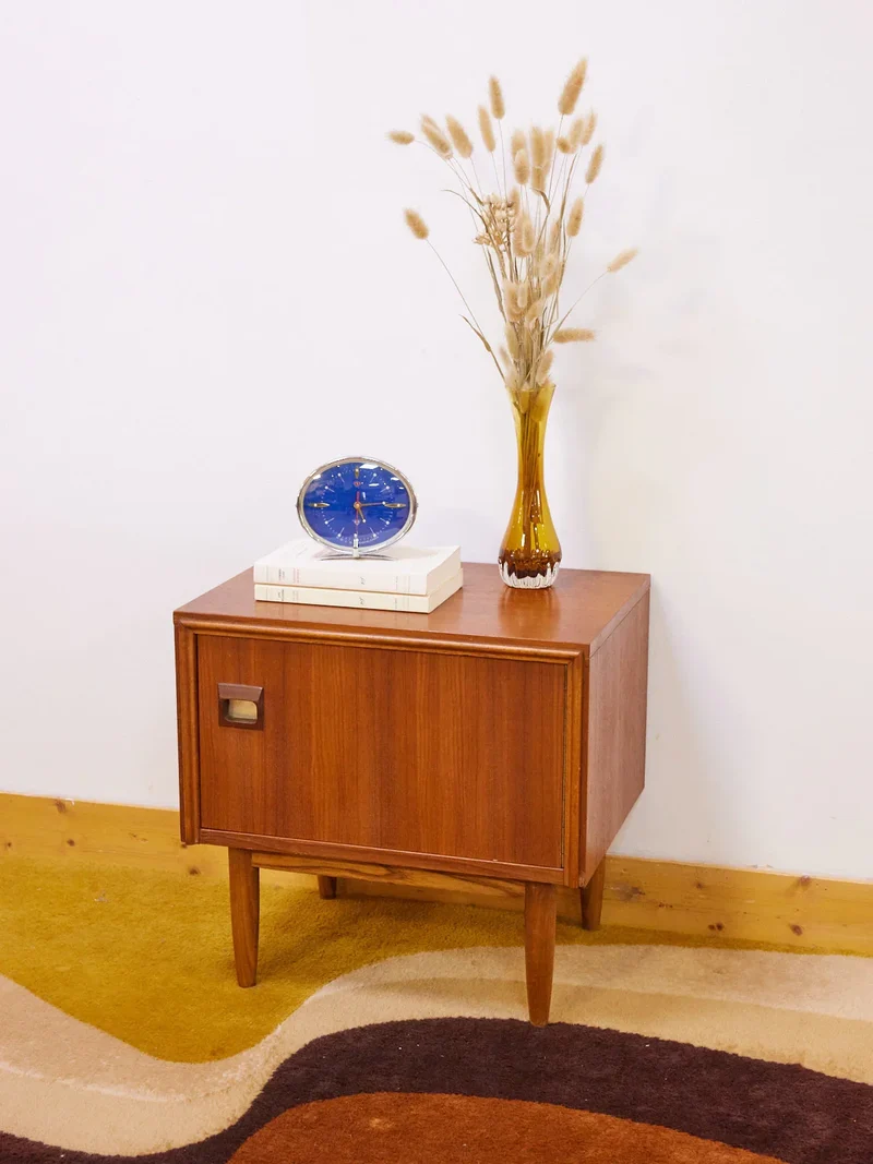 Maïa, la table de chevet scandinave en bois N°702