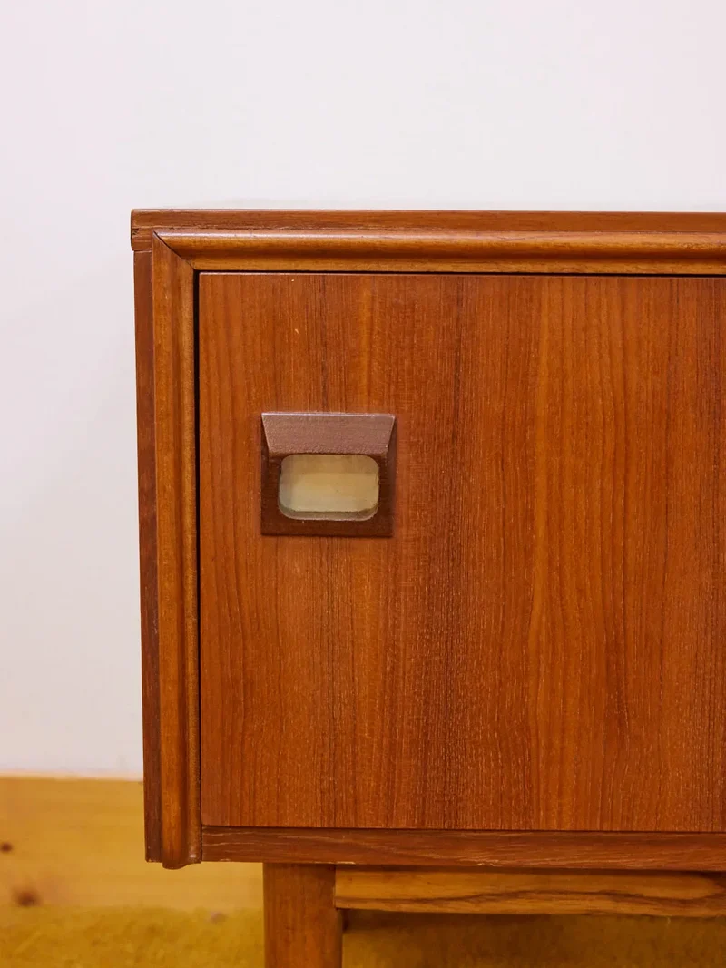 Maïa, la table de chevet scandinave en bois N°702
