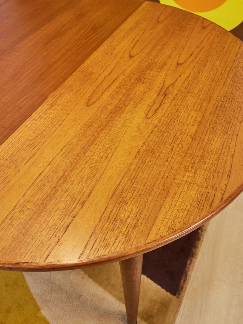 Karla, la table à manger scandinave en bois N°1125