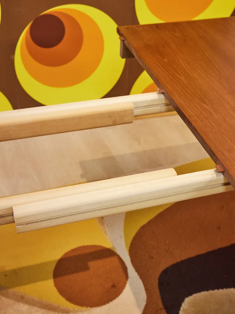 Karla, la table à manger scandinave en bois N°1125