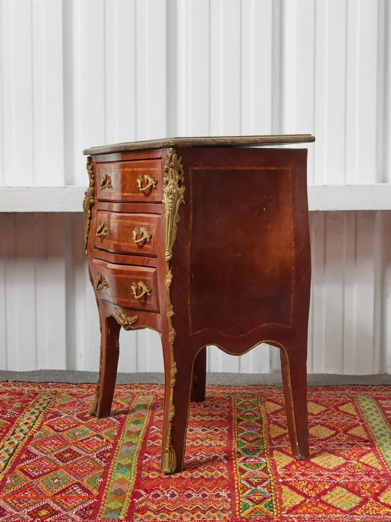 Garance, la commode style Louis XV en bois N°538