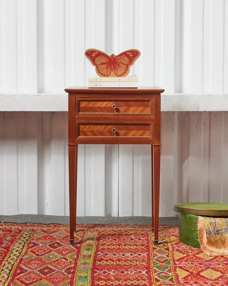 Odile, la table de chevet coffre en bois N°1258