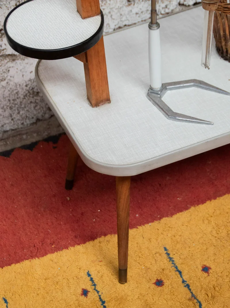 Ariel, le grand porte-plantes en formica N°496