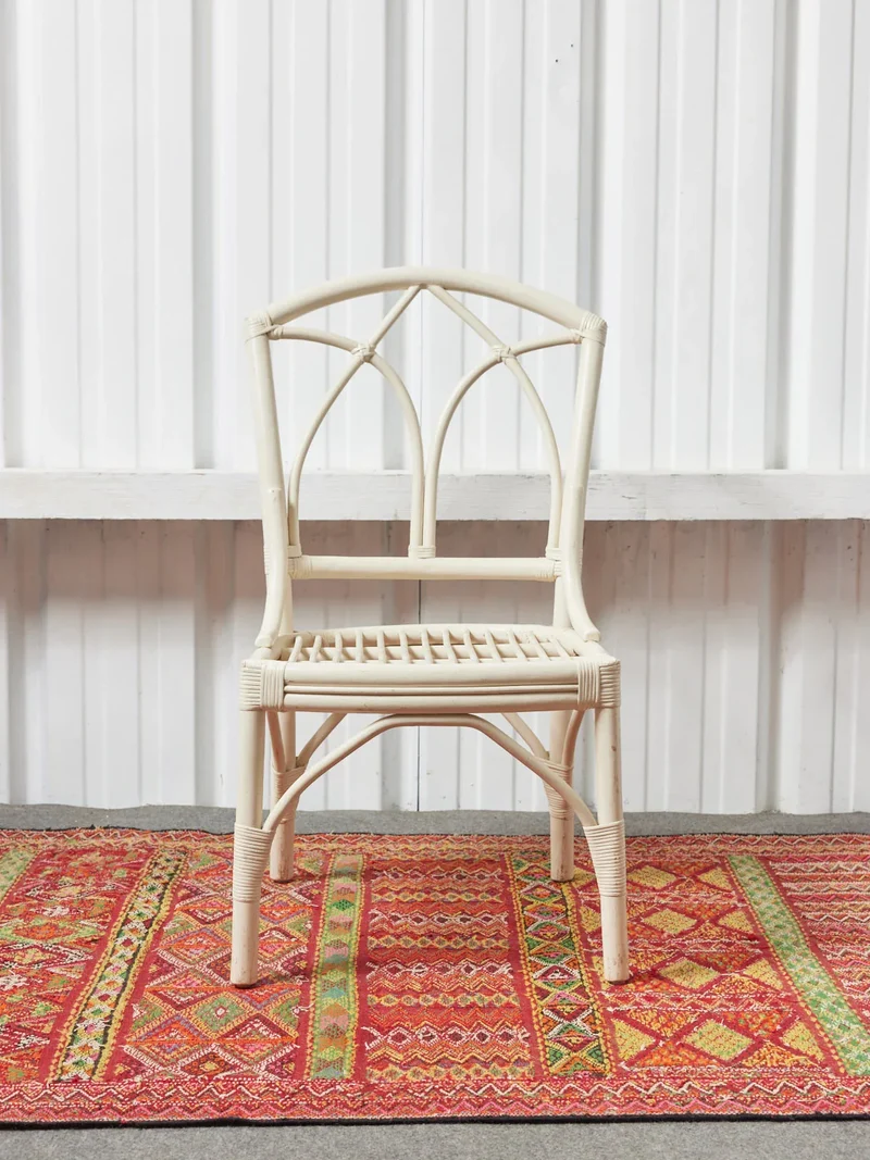 Ernest, la paire de fauteuils en rotin blanc N°800