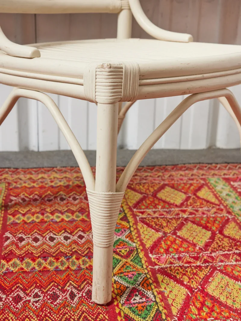 Ernest, la paire de fauteuils en rotin blanc N°800