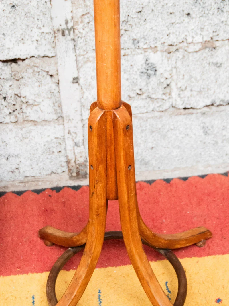 Max, le porte-manteau perroquet en bois clair N°296