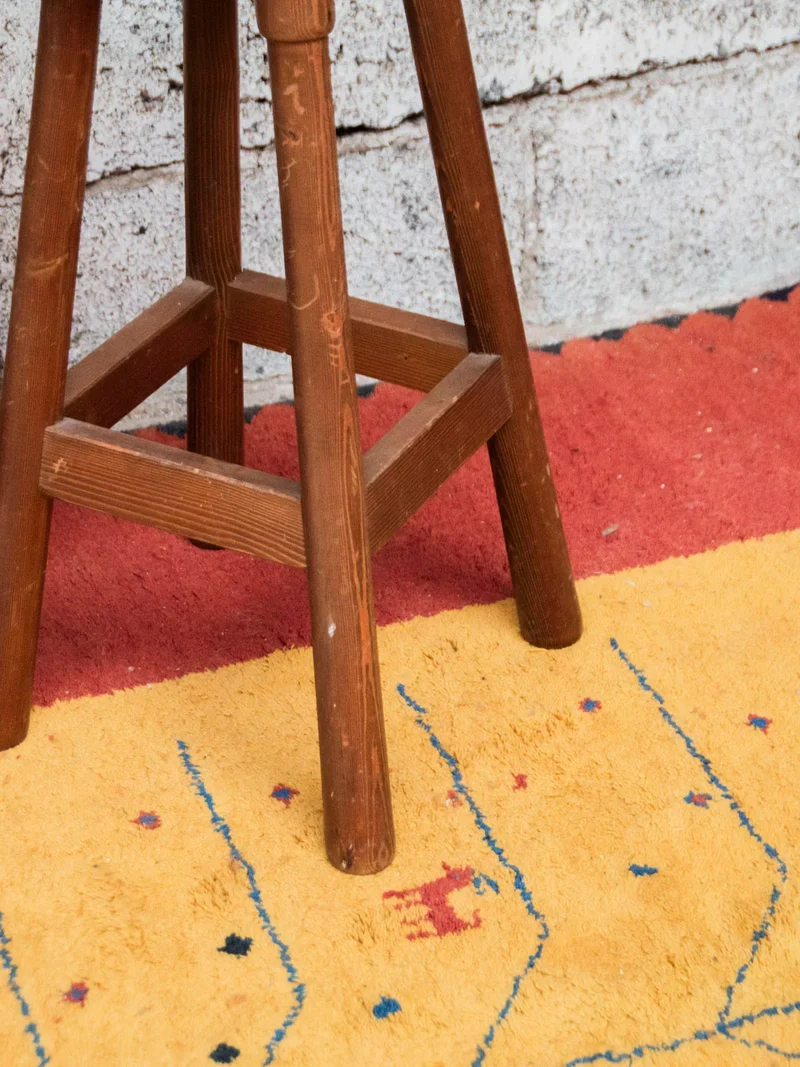 Gaston, le tabouret de bar en bois foncé N°149