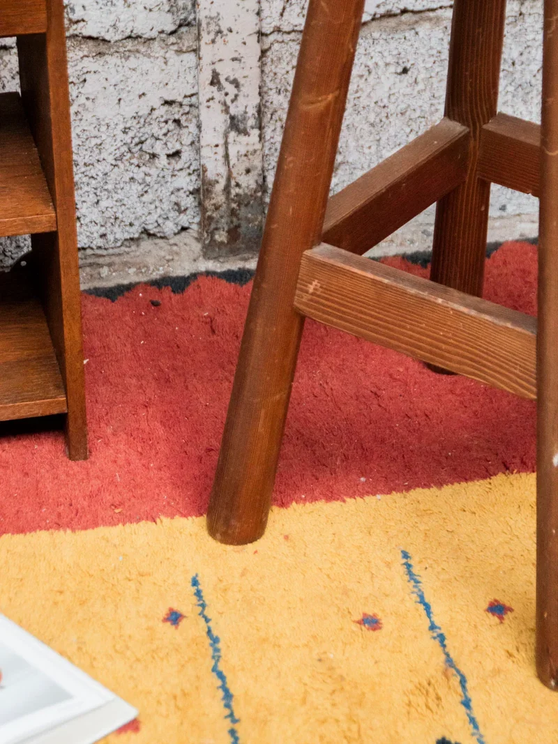 Gaston, le tabouret de bar en bois foncé N°149