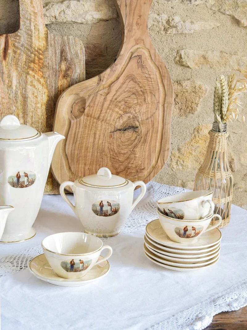 Léandre, le service à café en porcelaine N°10