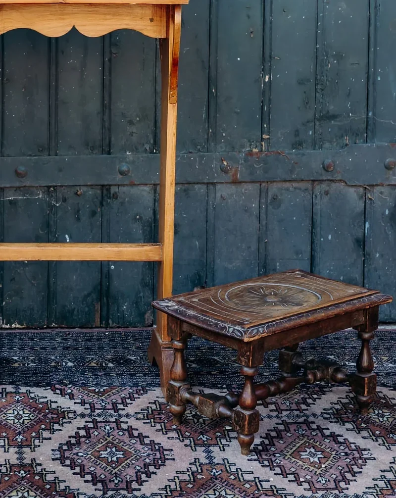 Jean-Philippe, le repose-pieds en bois N°48