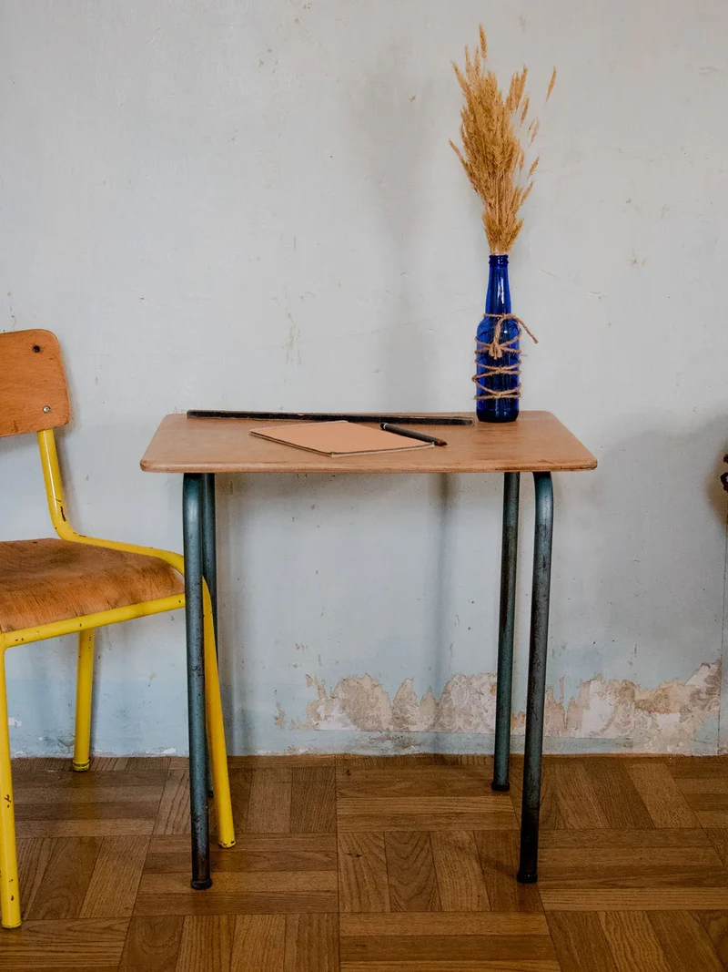 Edouard, le bureau d'écolier en bois et métal N°592