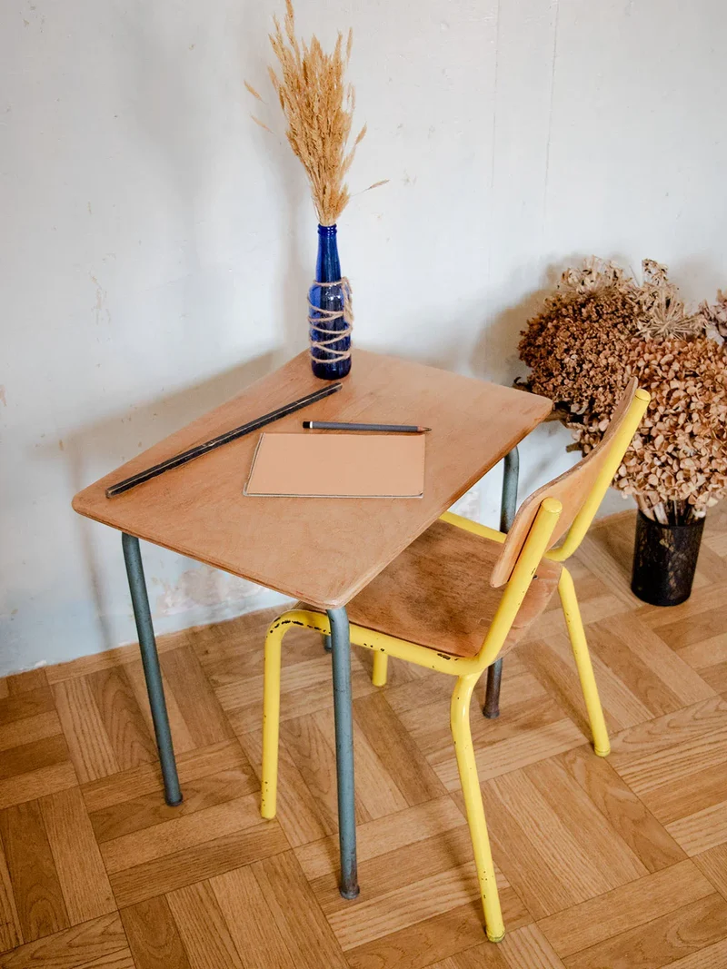 Edouard, le bureau d'écolier en bois et métal N°592