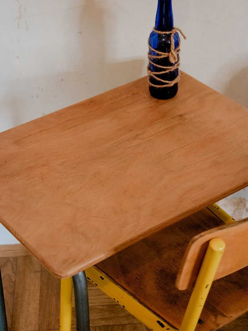Edouard, le bureau d'écolier en bois et métal N°592